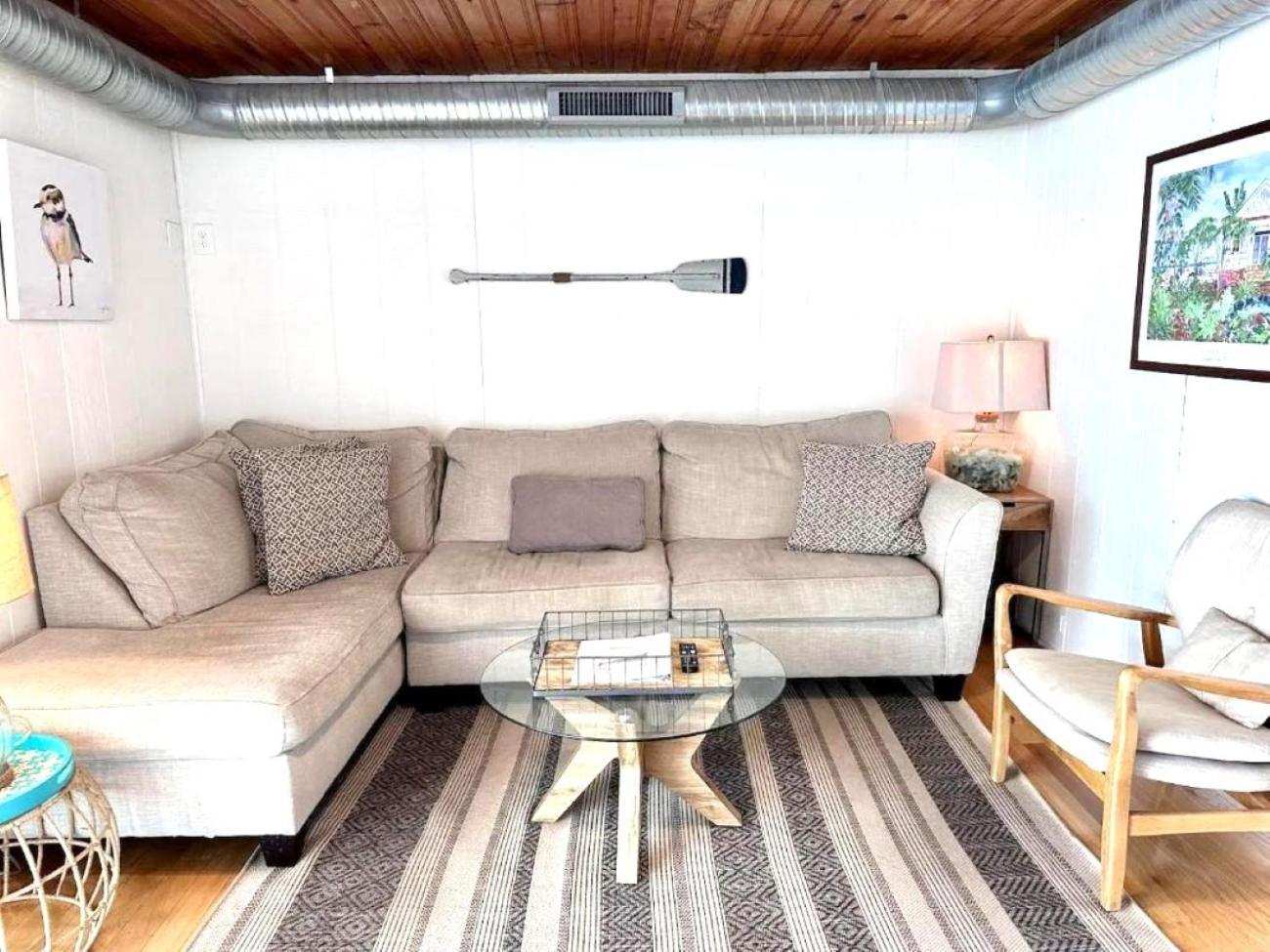 Cozy Beach - Direct Waterfront! East Haven Exterior photo